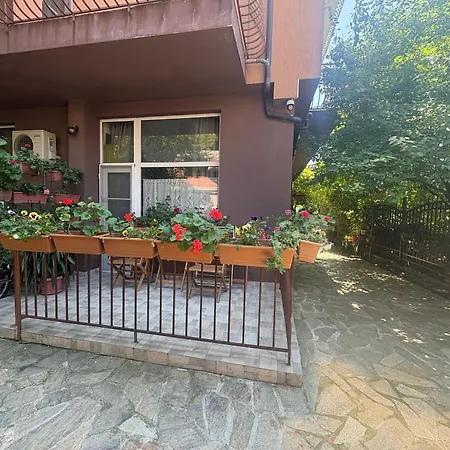 Zora Apartment